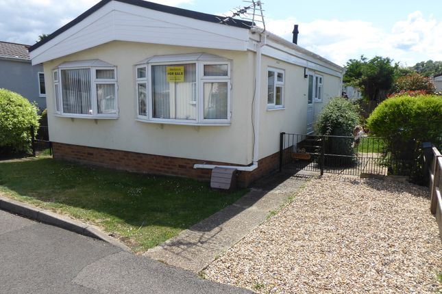 Mobile/park home for sale in Penton Park, Chertsey, Surrey