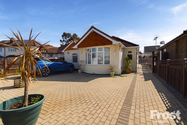 Thumbnail Bungalow to rent in The Drive, Ashford, Surrey