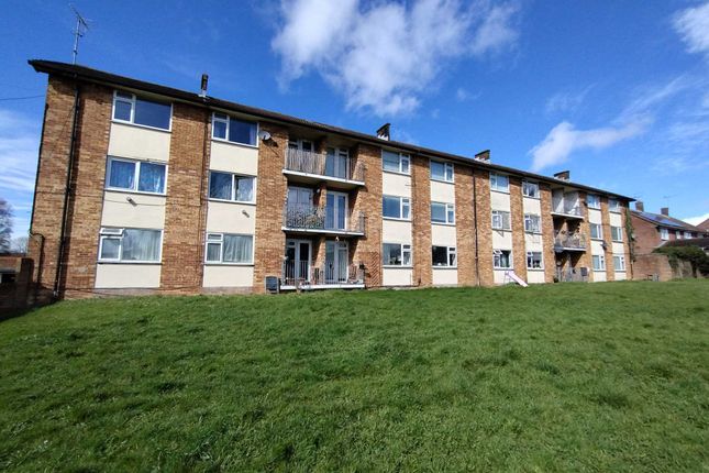 Flat to rent in Wood Lane End, Hemel Hempstead, Unfurnished, Available Now
