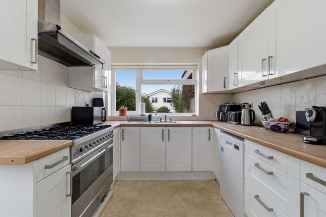 34, Lambourne Close, Ledbury photo 3
