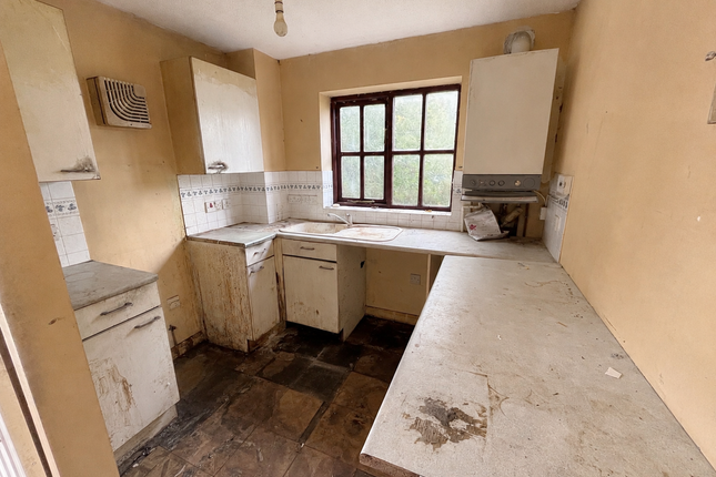 33, Croscombe Gardens, Somerset photo 3