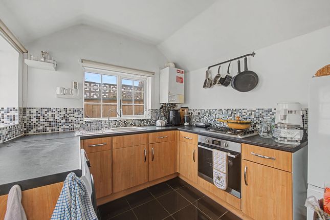 35 Halton Road, Spilsby photo 3