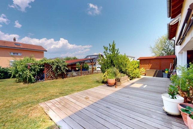 Thumbnail Villa for sale in Gletterens, Canton De Fribourg, Switzerland