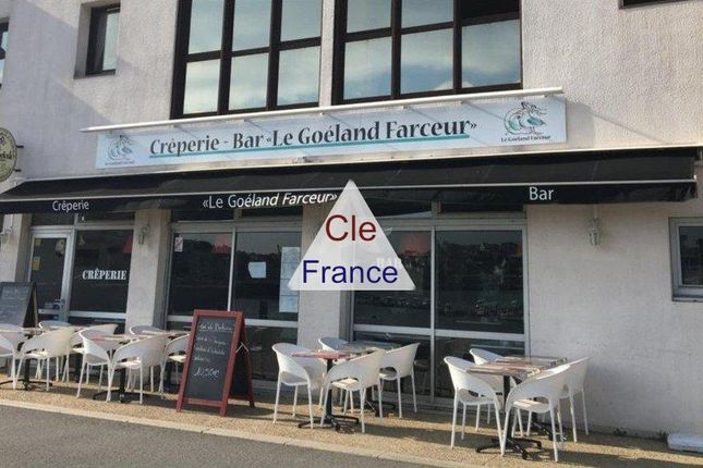 Restaurant/cafe for sale in Camaret-Sur-Mer, Bretagne, 29570, France