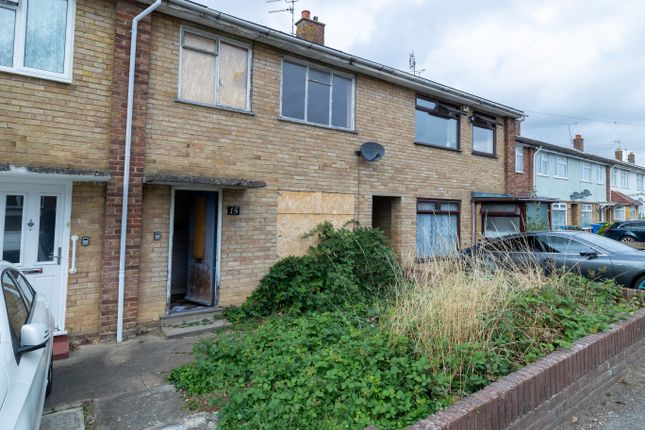 3-bed terraced on 15, Portland Avenue, Sittingbourne, £112,000