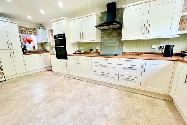2, Somervell Close, Gosport photo 2