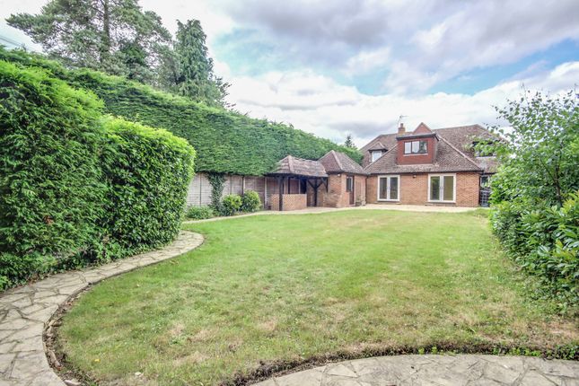 Detached house to rent in Nine Mile Ride, Finchampstead, Wokingham