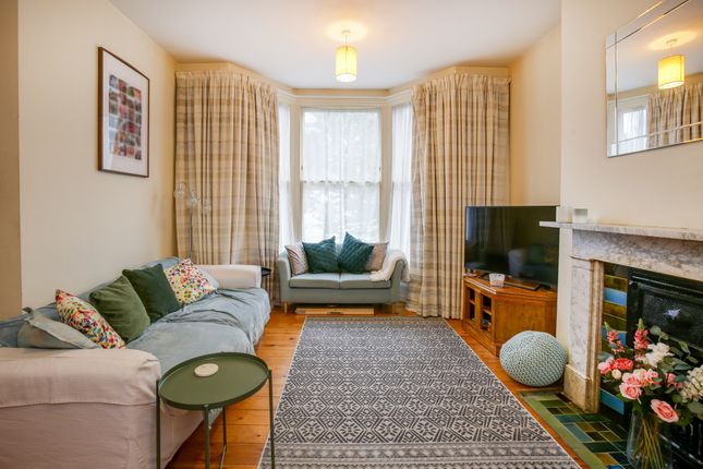 Flat 2, 54, Ravenscourt Road, Ravenscourt Road photo 3