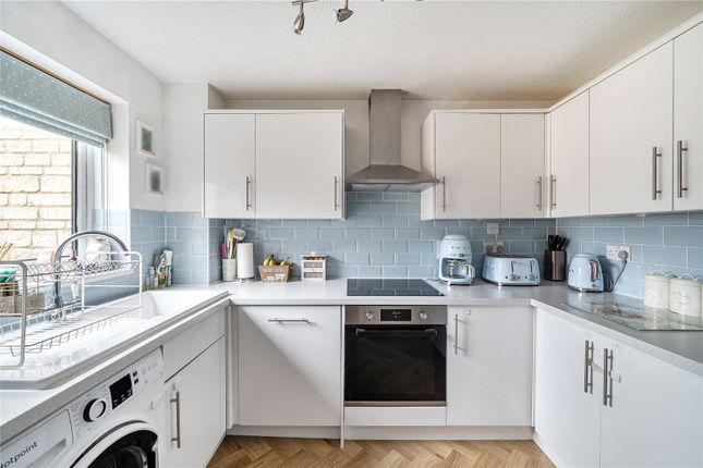 10 Southgate Court,, Upper Rissington, Gloucestershire photo 4