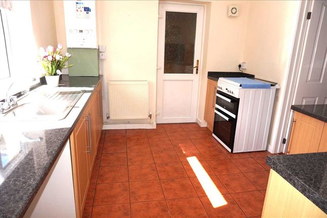 7, Trilwm, CARWAY, Kidwelly photo 4