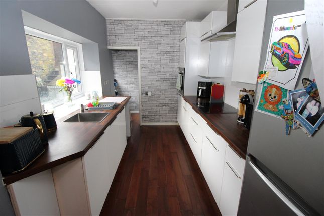 19, Station Terrace, New Tredegar photo 4