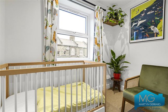 Terraced house for sale in Morley Avenue, London