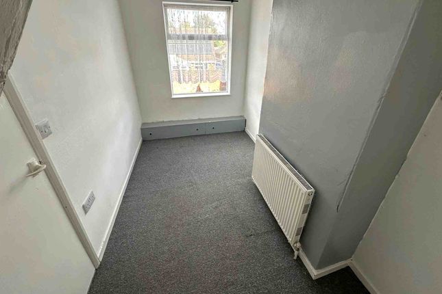 21, Mansfield Road, Nottinghamshire photo 2