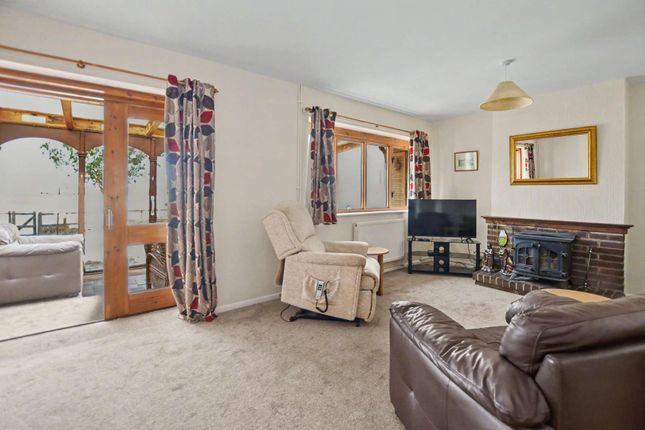 58, Willow View, Northampton photo 3