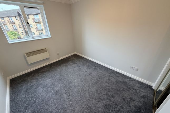 Flat Flat 5, 11, Riverview Gardens, Glasgow photo 5
