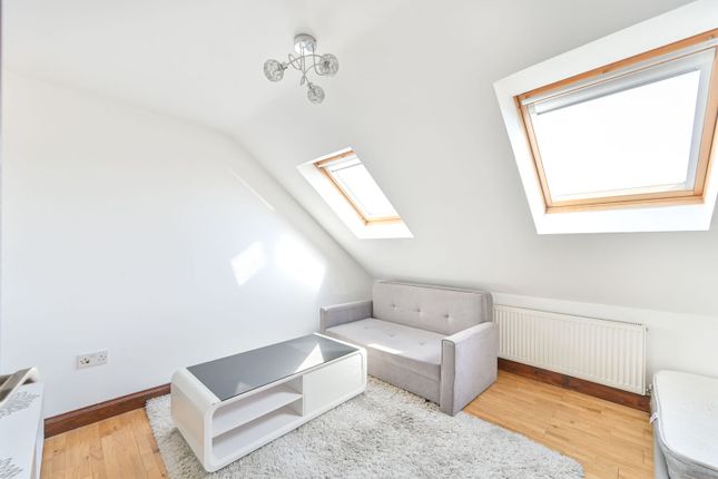 Grasmere Avenue, Preston Road photo 4