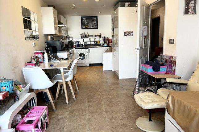 Flat 21, Iconia House, 6, Homesdale Road, Bromley photo 4