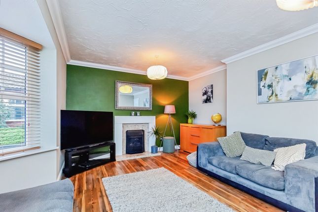 18, Holdenby Close, Market Harborough photo 3