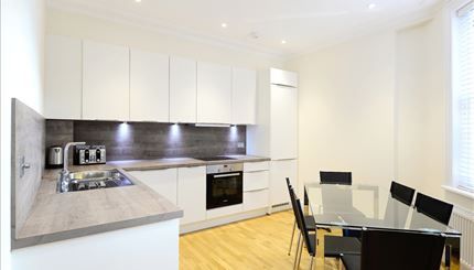 Thumbnail Town house to rent in King Street, London