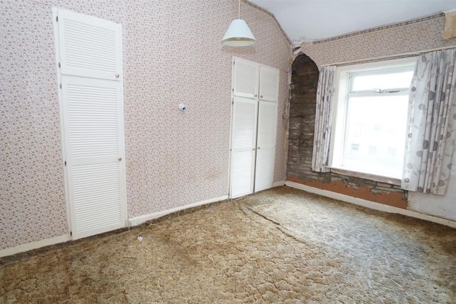15, Lister Ville, Bradford photo 4