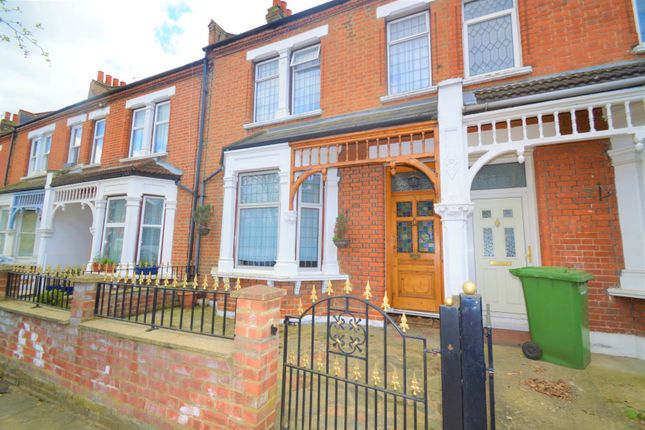 Thumbnail Terraced house for sale in Macoma Road, Plumstead