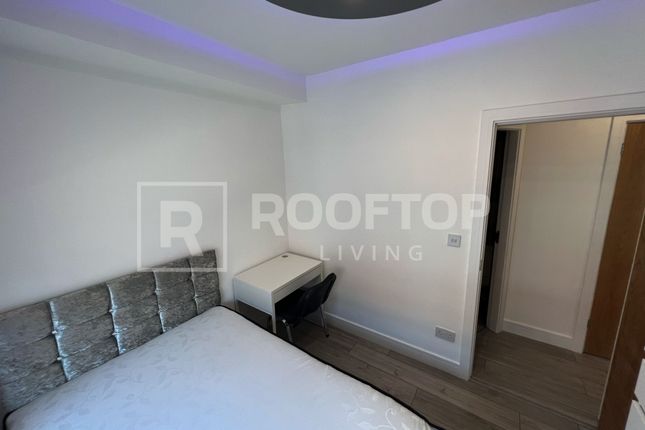 Terraced house to rent in Glossop Street, Leeds