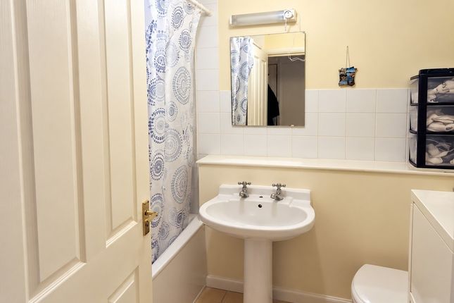 St Lukes Road, Notting Hill photo 5