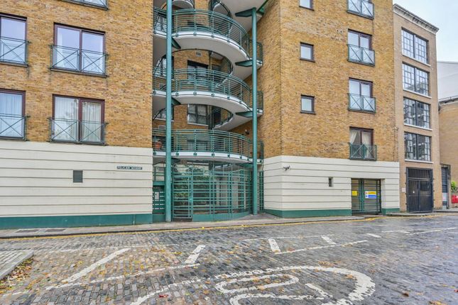 Flat for sale in Pelican Wharf, Wapping Wall, Wapping, London