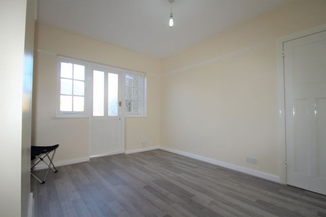 85, Canterbury Road, Harrow photo 4