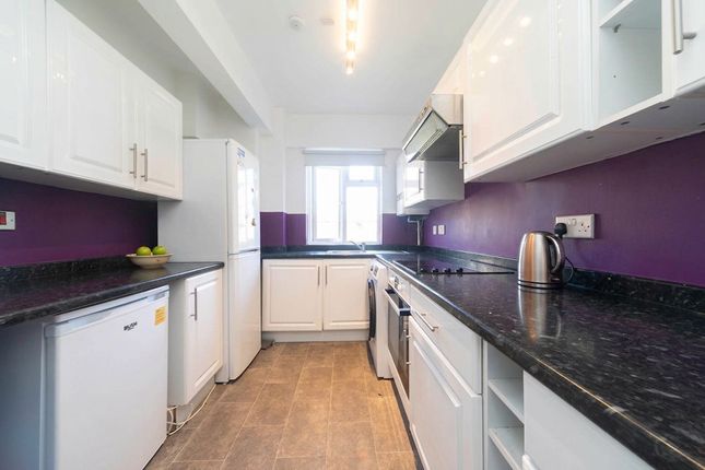 Flat 41, Embassy House West End Lane, London photo 2