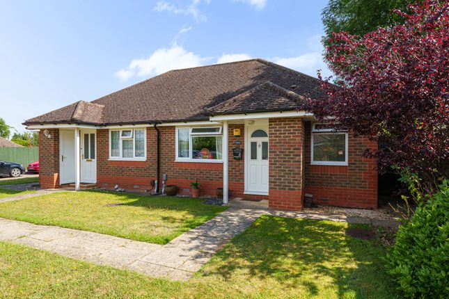 Thumbnail Bungalow for sale in Coniston Close, Woodley, Reading