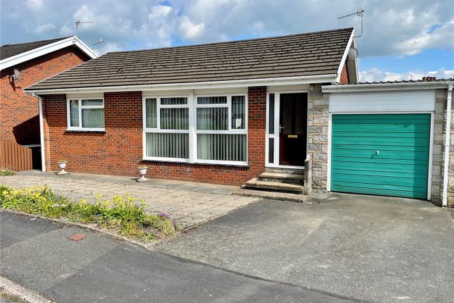 Thumbnail Bungalow for sale in Tanyrallt, Llanidloes, Powys
