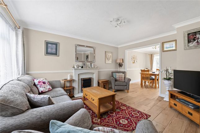 4, Waterers Rise, Woking photo 4