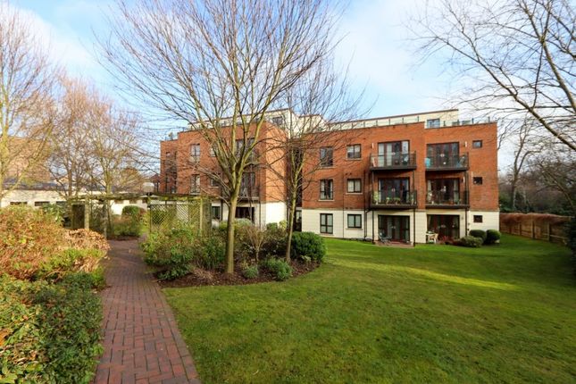 Thumbnail Flat to rent in Tempus Court, High Road, South Woodford