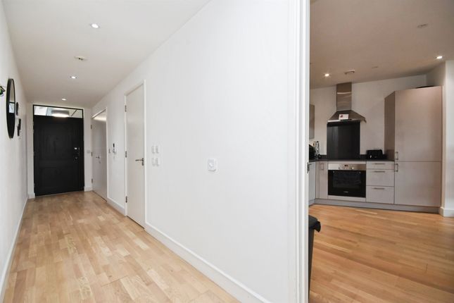 7, Eccles Court, Burgess Springs, CHELMSFORD photo 2