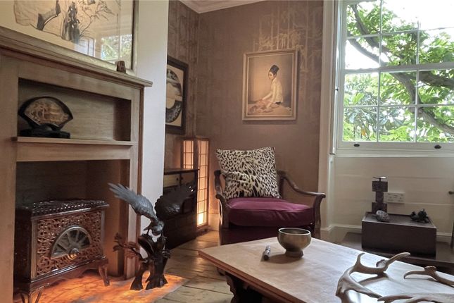 The Walls,, Hampton Court Road, East Molesey photo 4