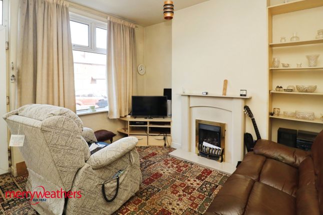 166, Hill Top Lane, Rotherham photo 3