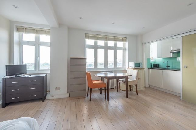 Flat to rent in Grove Hall Court, Hall Road, St John's Wood, London