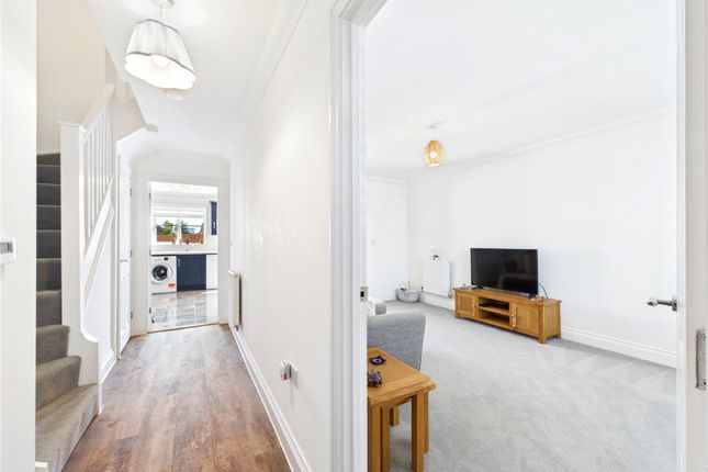 5, Firefly Close, Manningtree photo 2
