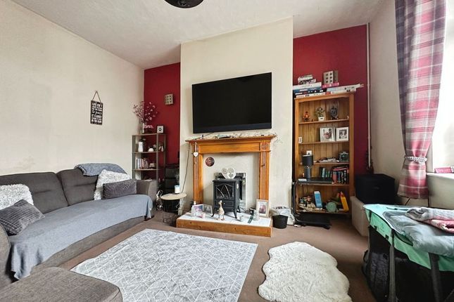 12a, New Cateaton Street, Bury photo 3