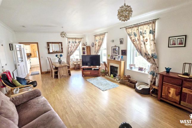 62, Wellington Road, Milford Haven photo 3