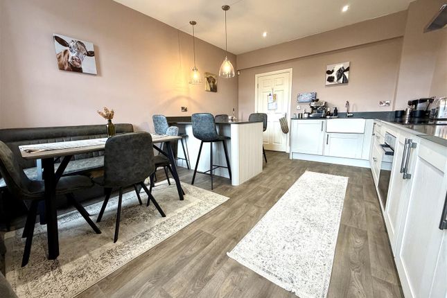 5 Dunkirk Mill, Hawksbridge Lane, Keighley photo 3