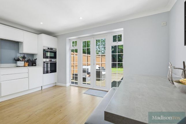 18a, Abbey Road, Enfield photo 3