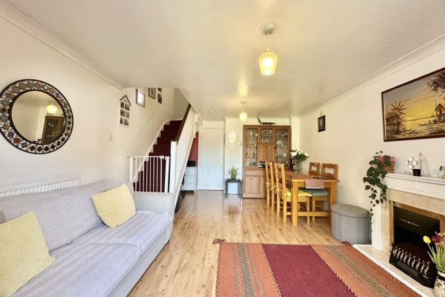 5, Tollgate Drive, Hayes photo 2
