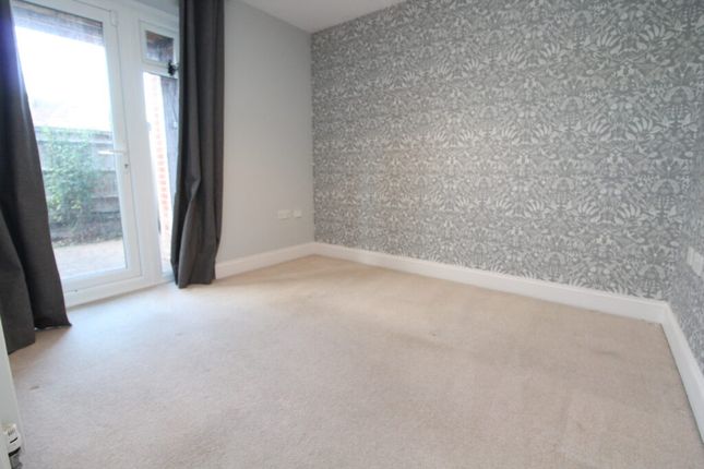 Priory Mews, Haywards Heath photo 4