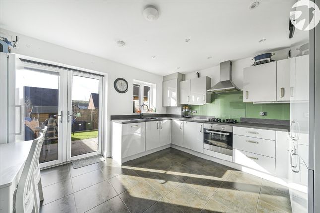 39, Bodycomb Street, Ebbsfleet Valley photo 4
