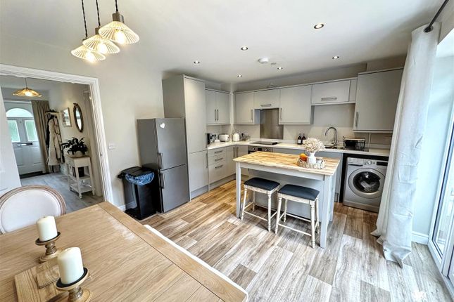 58A, Llannon Road, Llanelli photo 3