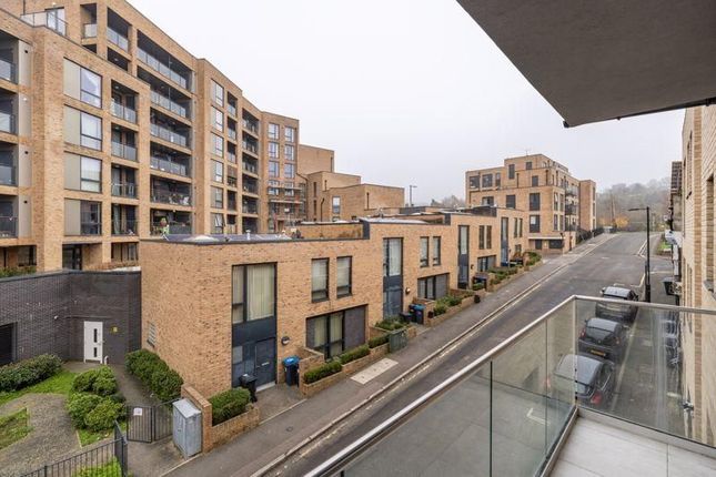 Flat 16, Varis Court, Coulsdon photo 3