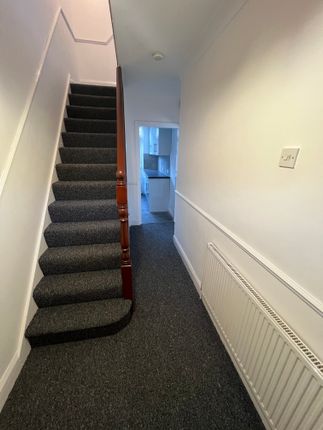 21, Donald Drive, Romford photo 5
