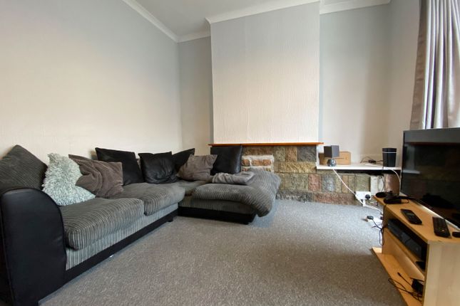 4-bed terraced on 21, Llantrisant Street, Cardiff, £2,140/mo